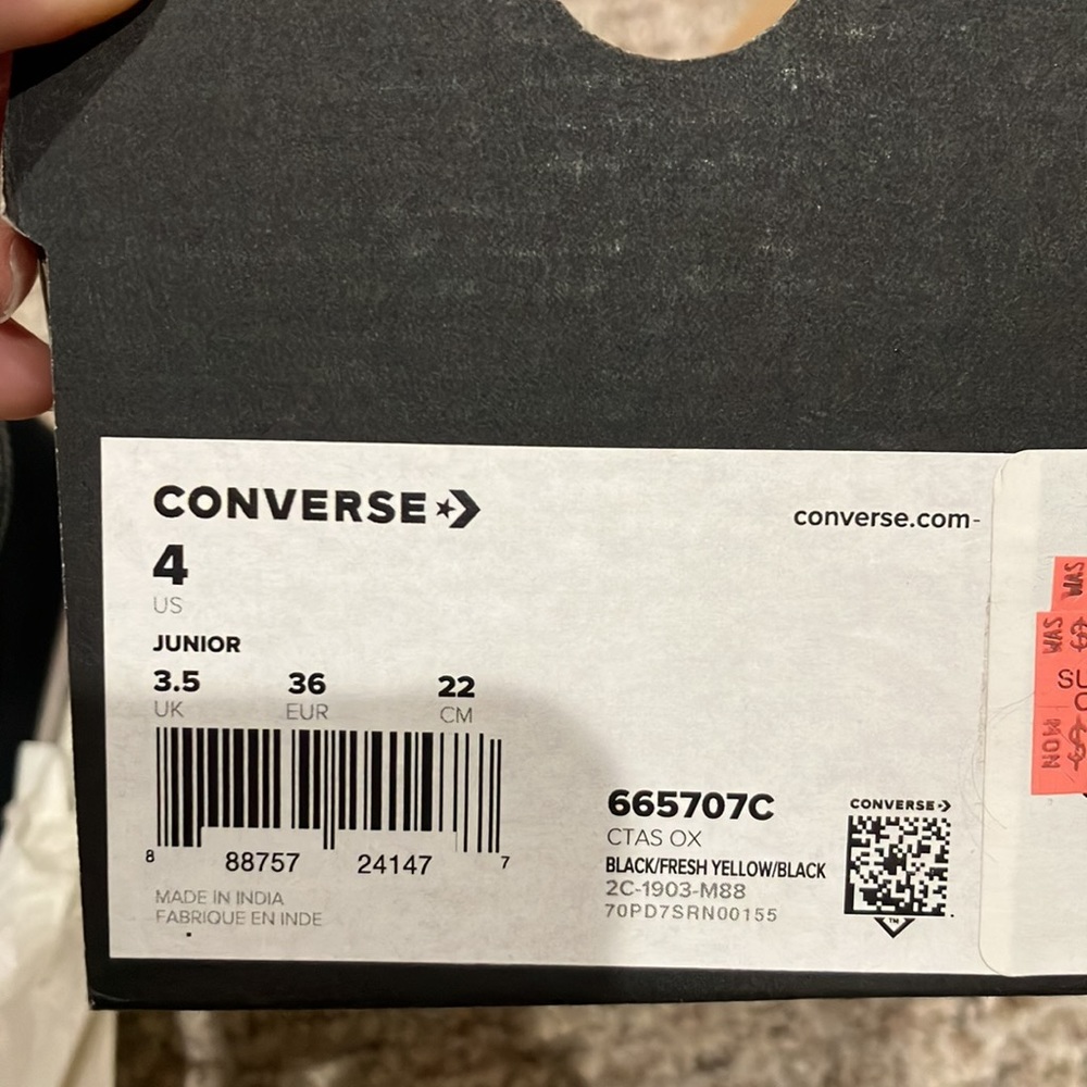 Converse Chuck Taylor All Star Low 'Smiley Face - Black' 665707C big kids US 4 - Picture 13 of 13